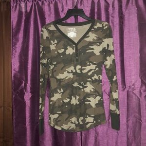 Cute long sleeve top